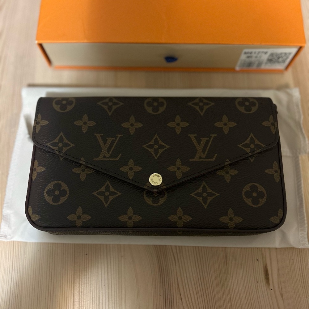 Louis Vuitton Félicie Pochette